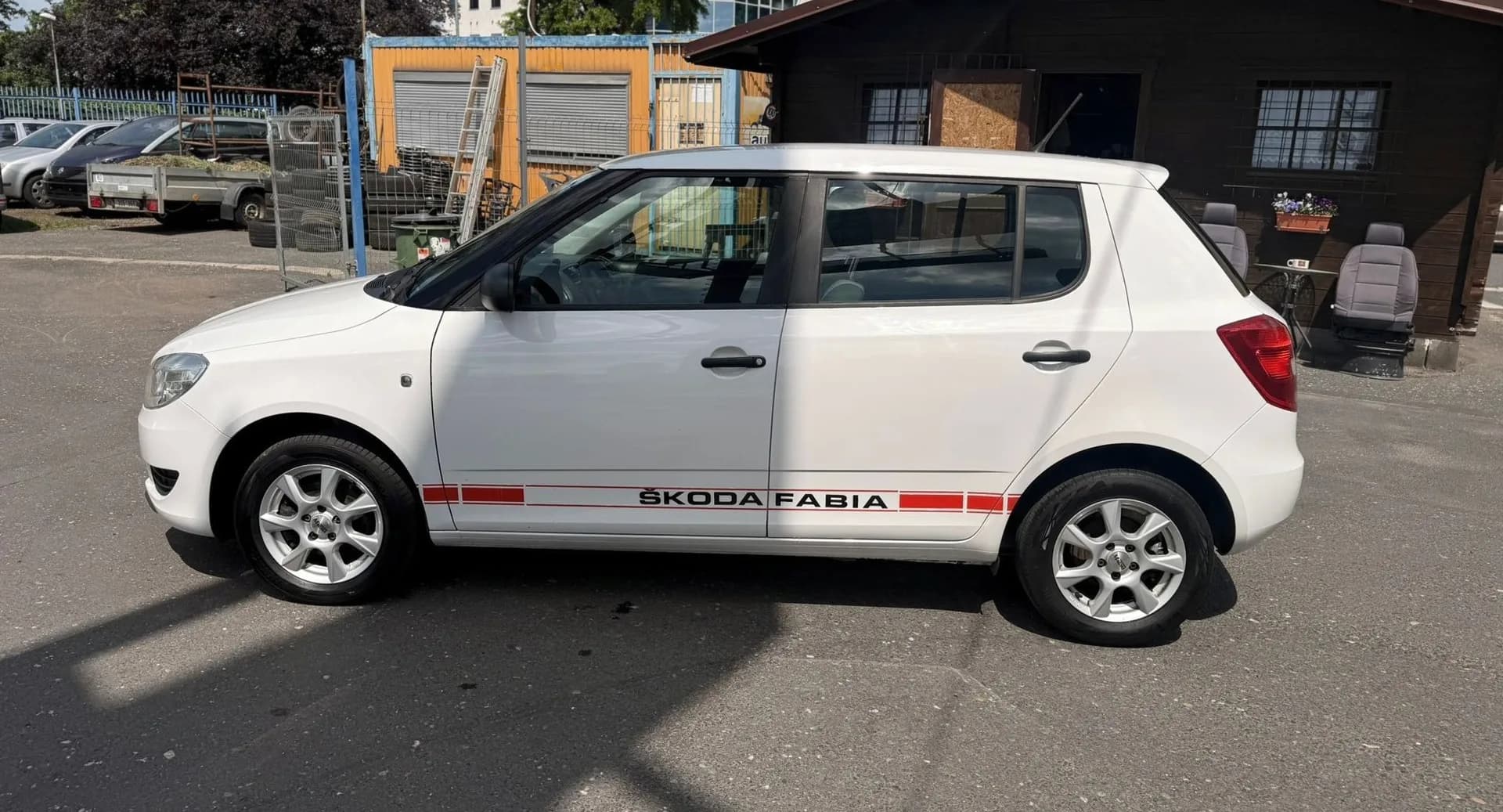 Škoda Fabia, bílá – fotografie 4