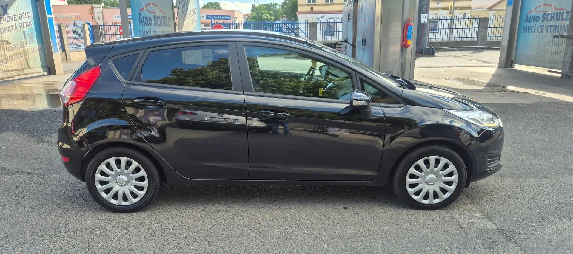 Ford Fiesta, černá metalíza – fotografie 8