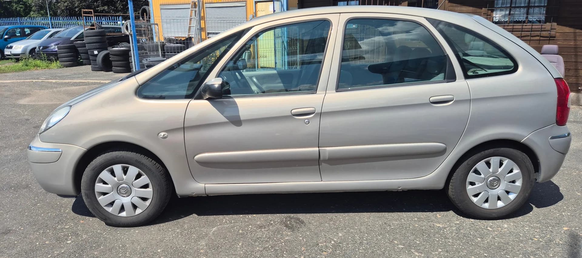 Citroën Xsara Picasso, hnědá metalíza – fotografie 4