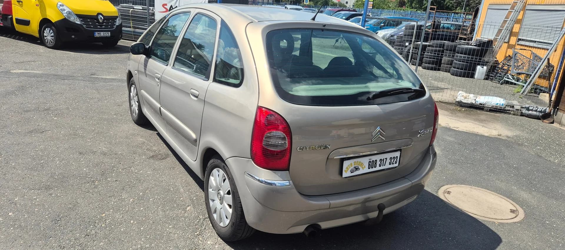 Citroën Xsara Picasso, hnědá metalíza – fotografie 5