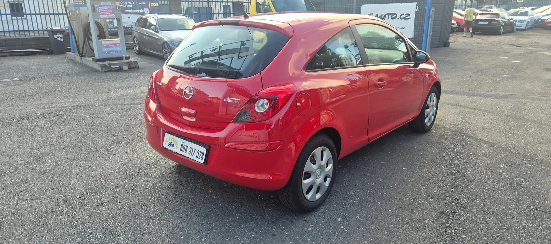 Opel Corsa, červená – fotografie 5