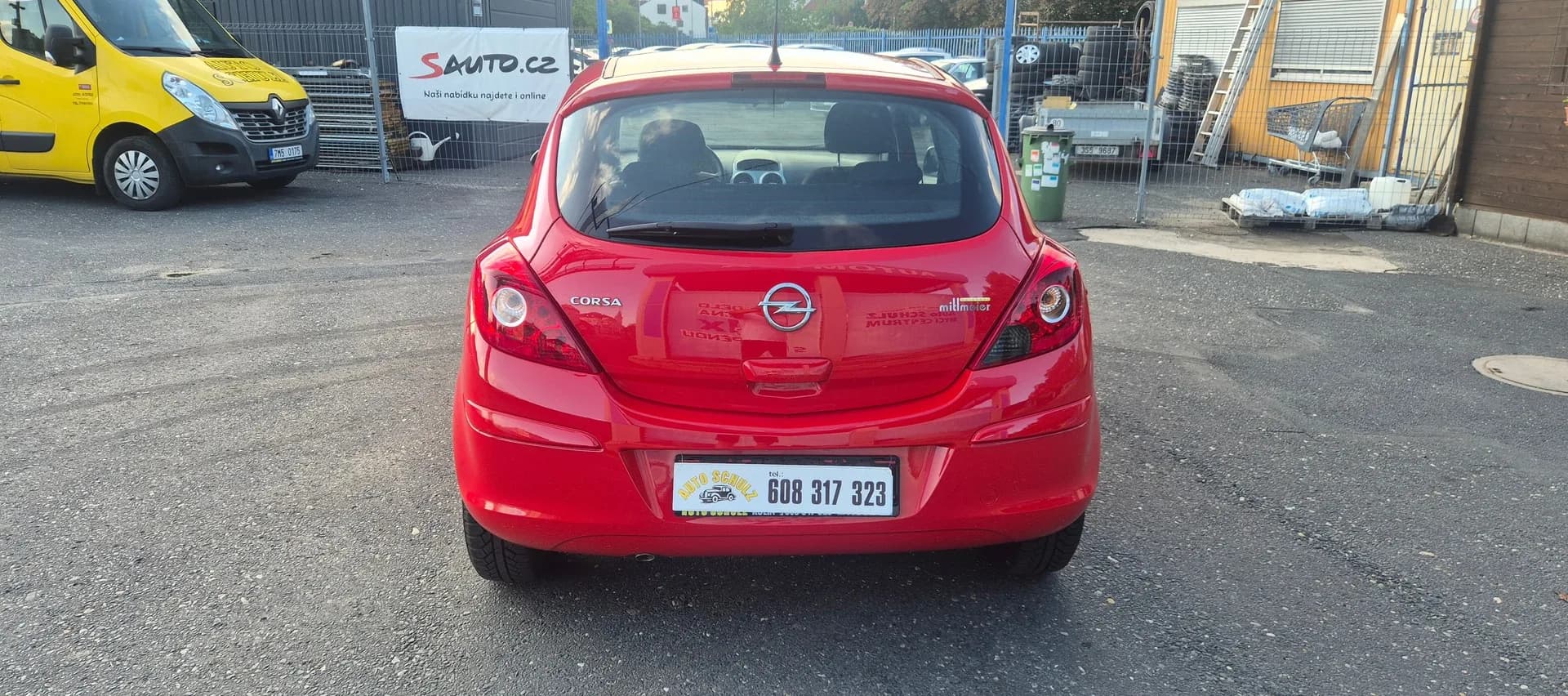Opel Corsa, červená – fotografie 6