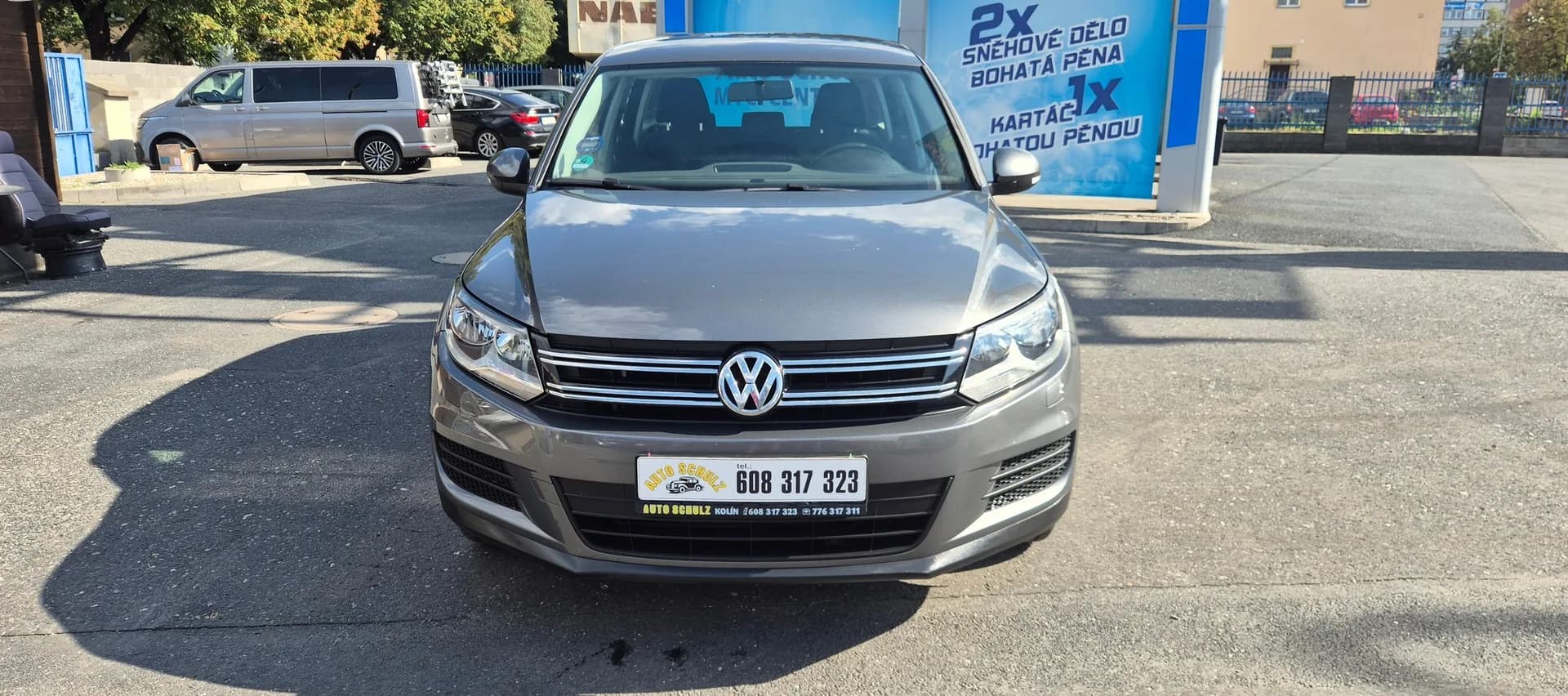 Volkswagen Tiguan, šedá metalíza – fotografie 2