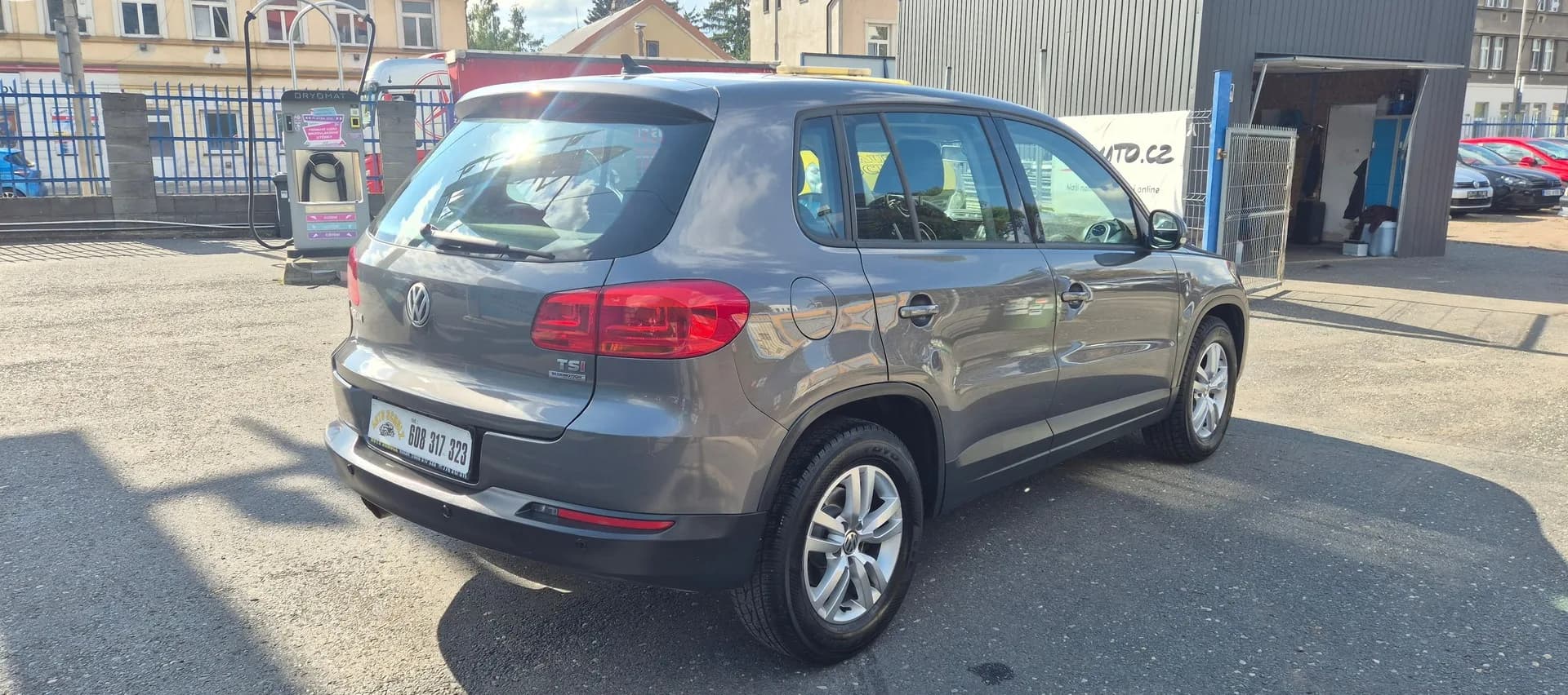 Volkswagen Tiguan, šedá metalíza – fotografie 7