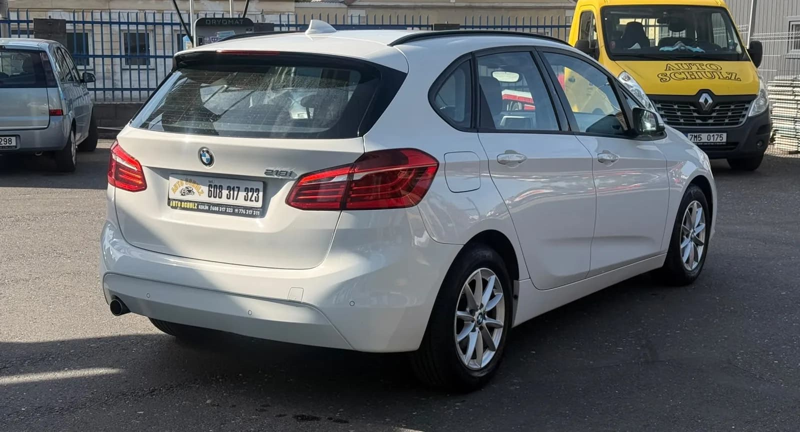 BMW Řada 2, bílá pastelová – fotografie 5