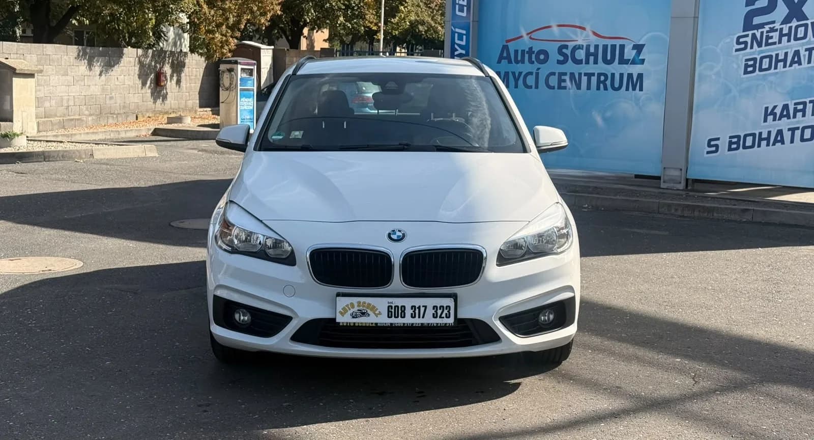BMW Řada 2, bílá pastelová – fotografie 7